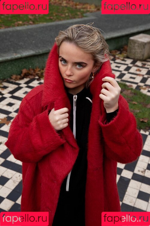 Millie Gibson Onlyfans Photo Gallery 