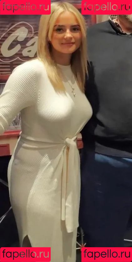 Millie Gibson Onlyfans Photo Gallery 