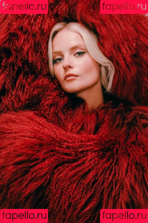 Millie Gibson Onlyfans Photo Gallery 