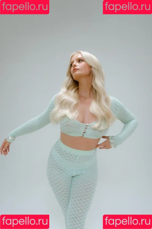 Millie Gibson Onlyfans Photo Gallery 