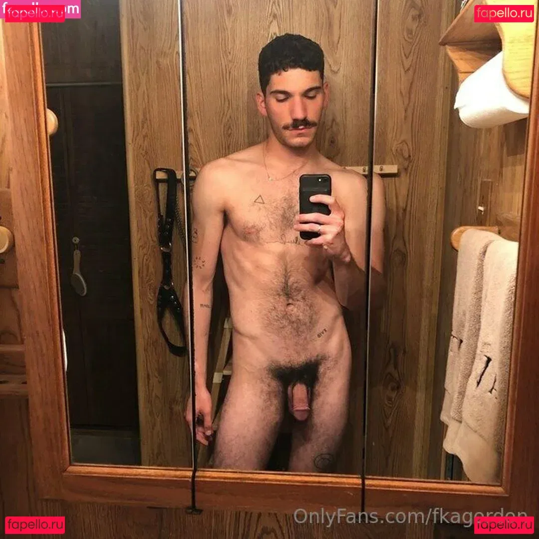 fkagordon Onlyfans Photo Gallery 