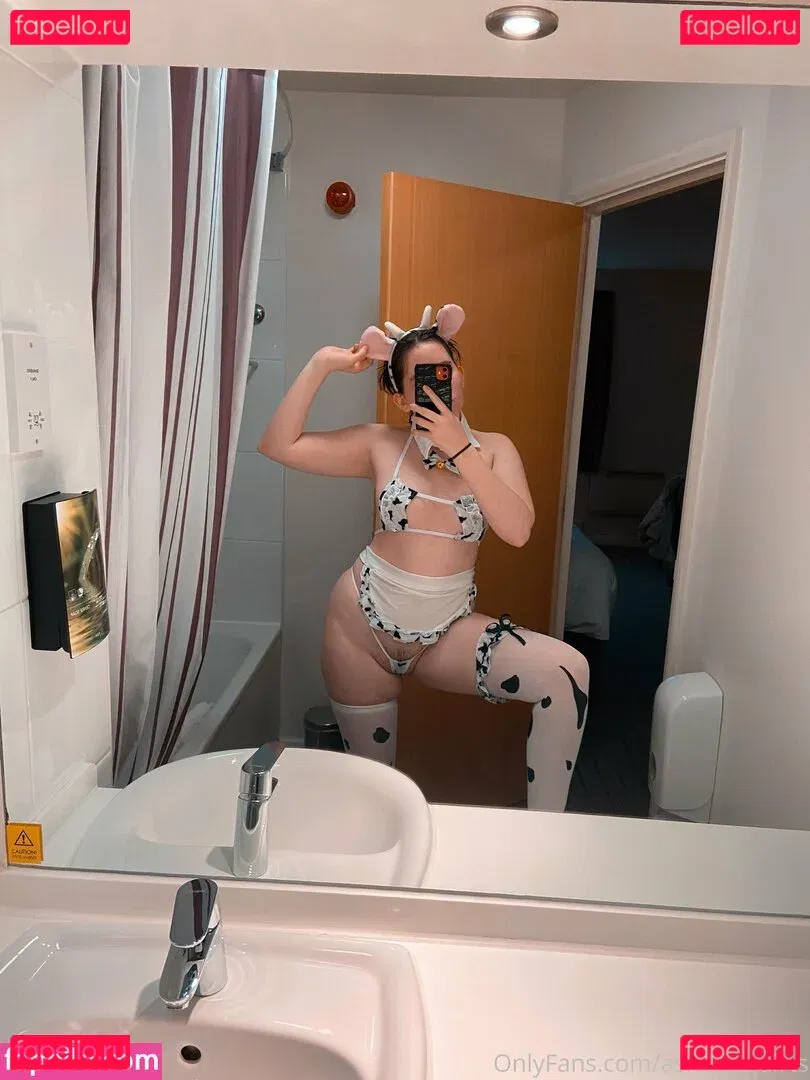 ashleysquirts Onlyfans Photo Gallery 