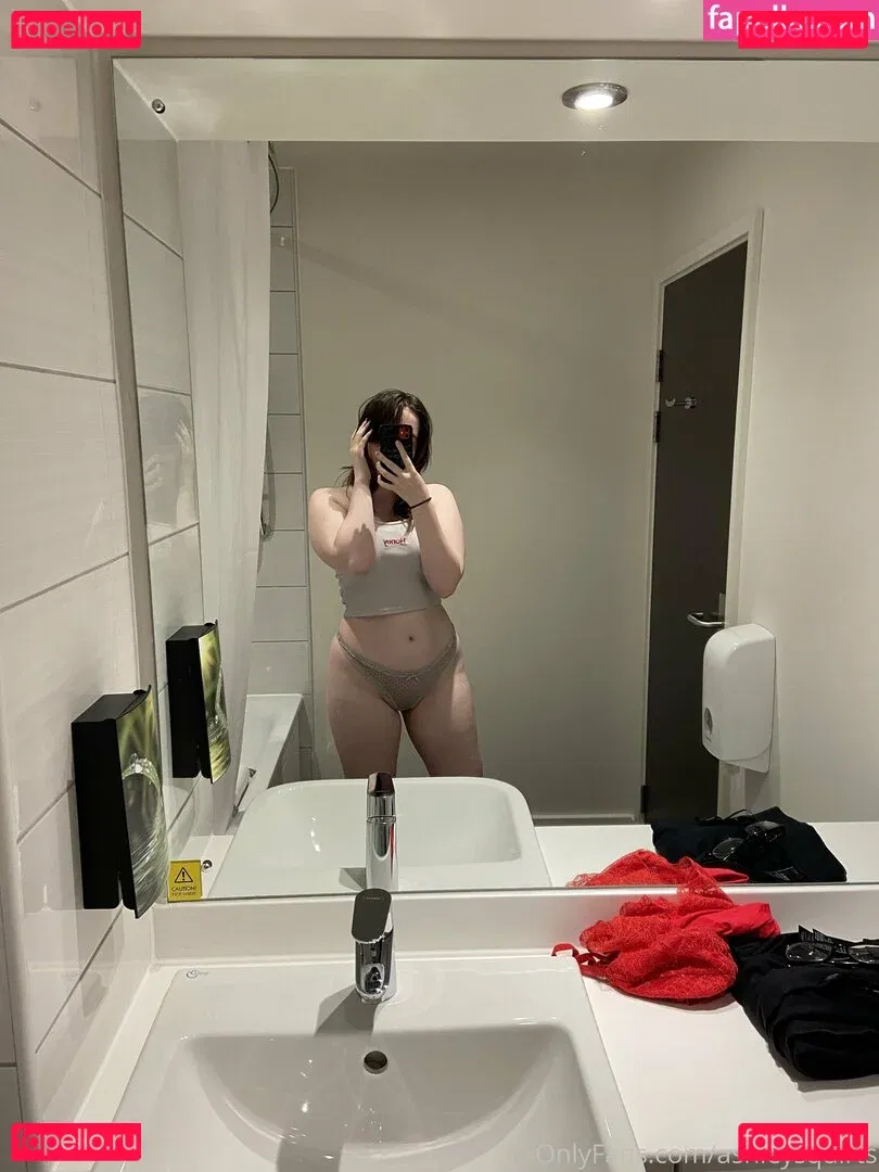 ashleysquirts Onlyfans Photo Gallery 