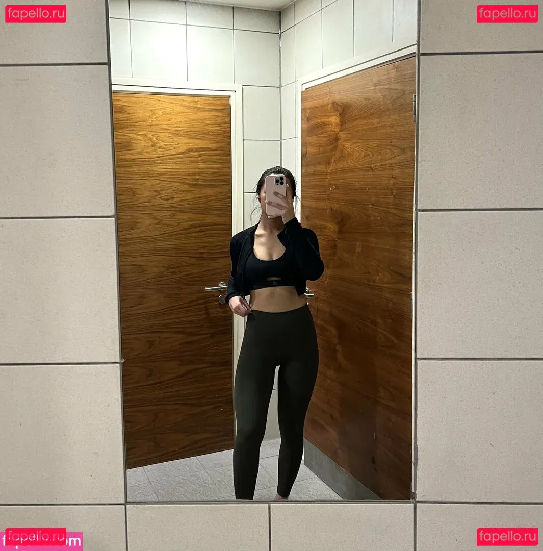 Karagii Onlyfans Photo Gallery 