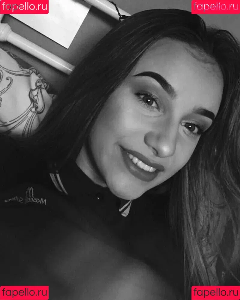 Grace Baker Onlyfans Photo Gallery 
