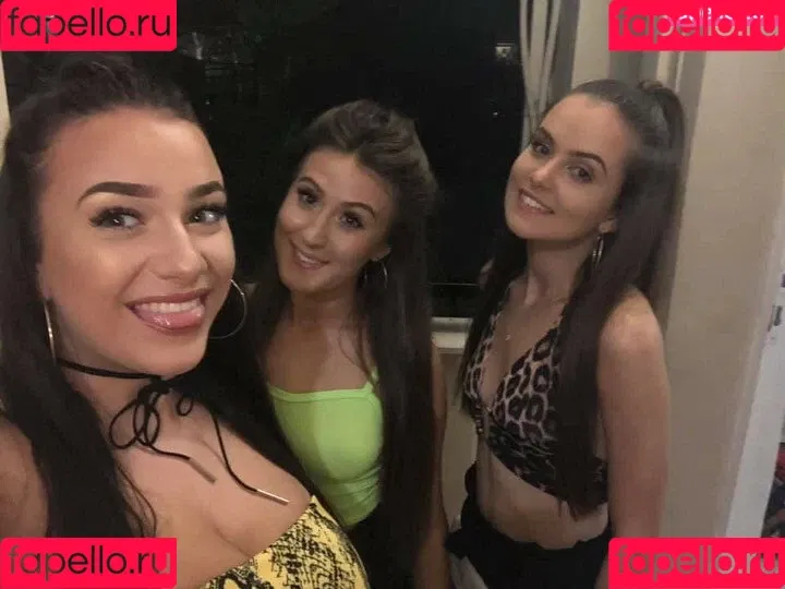 Grace Baker Onlyfans Photo Gallery 