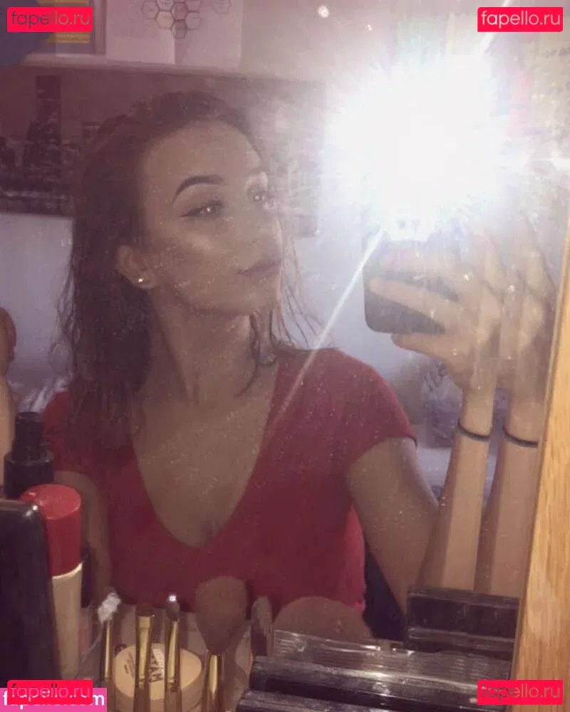 Grace Baker Onlyfans Photo Gallery 