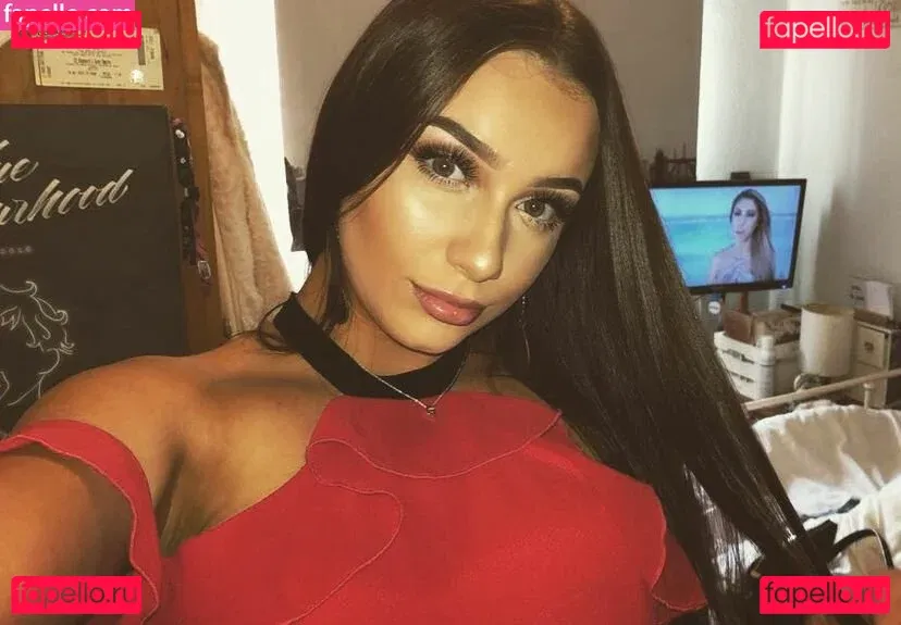 Grace Baker Onlyfans Photo Gallery 