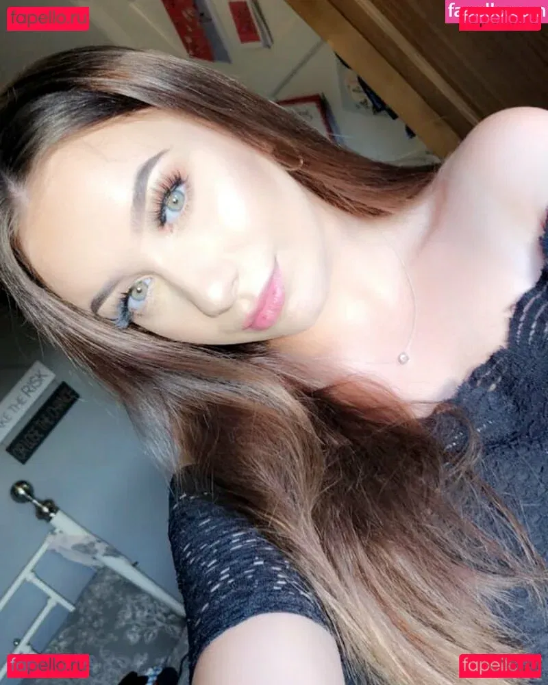 Grace Baker Onlyfans Photo Gallery 