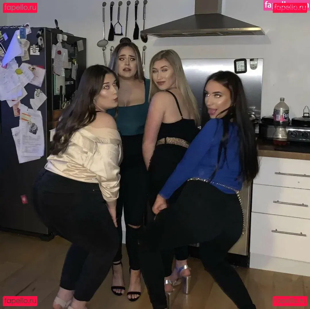 Grace Baker Onlyfans Photo Gallery 