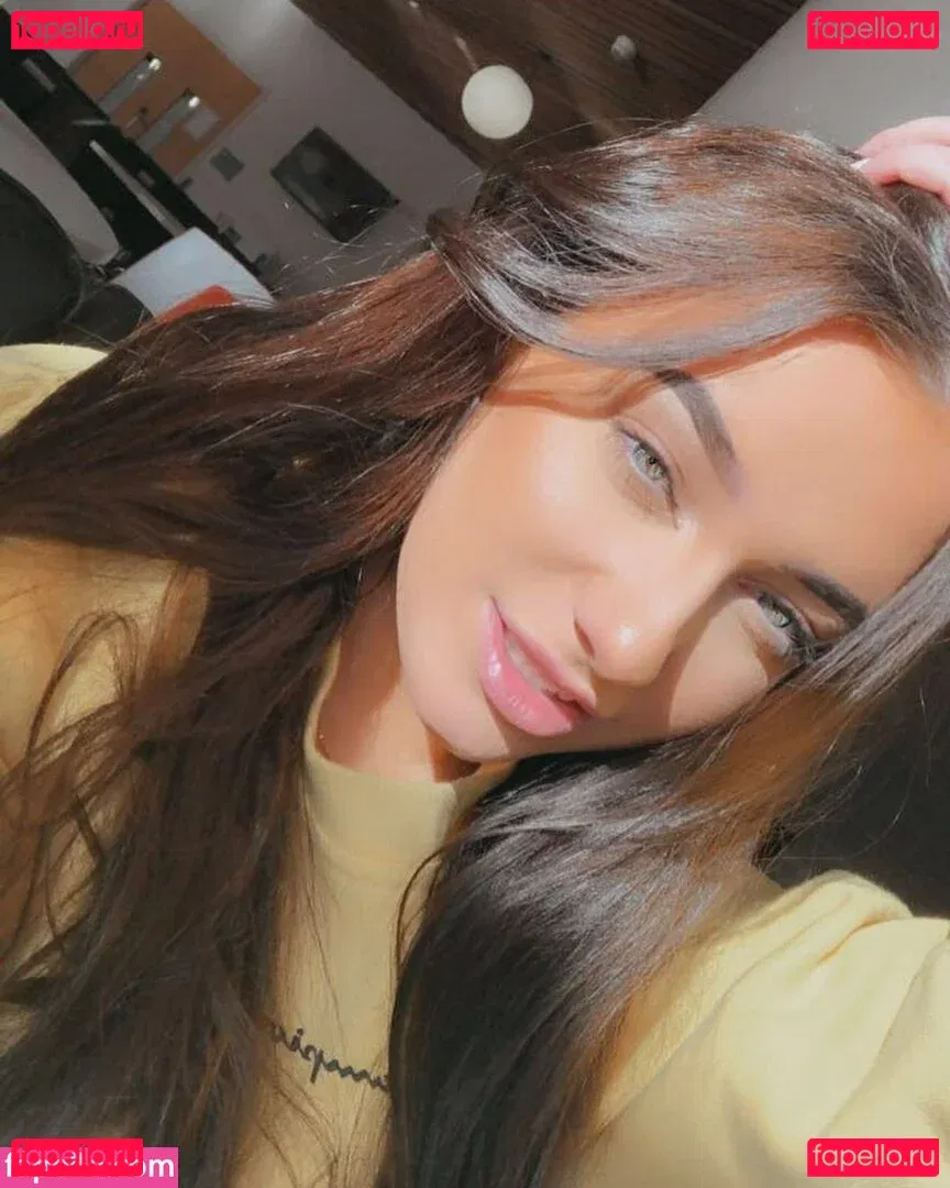 Grace Baker Onlyfans Photo Gallery 