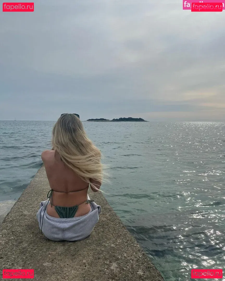 Grace Baker Onlyfans Photo Gallery 