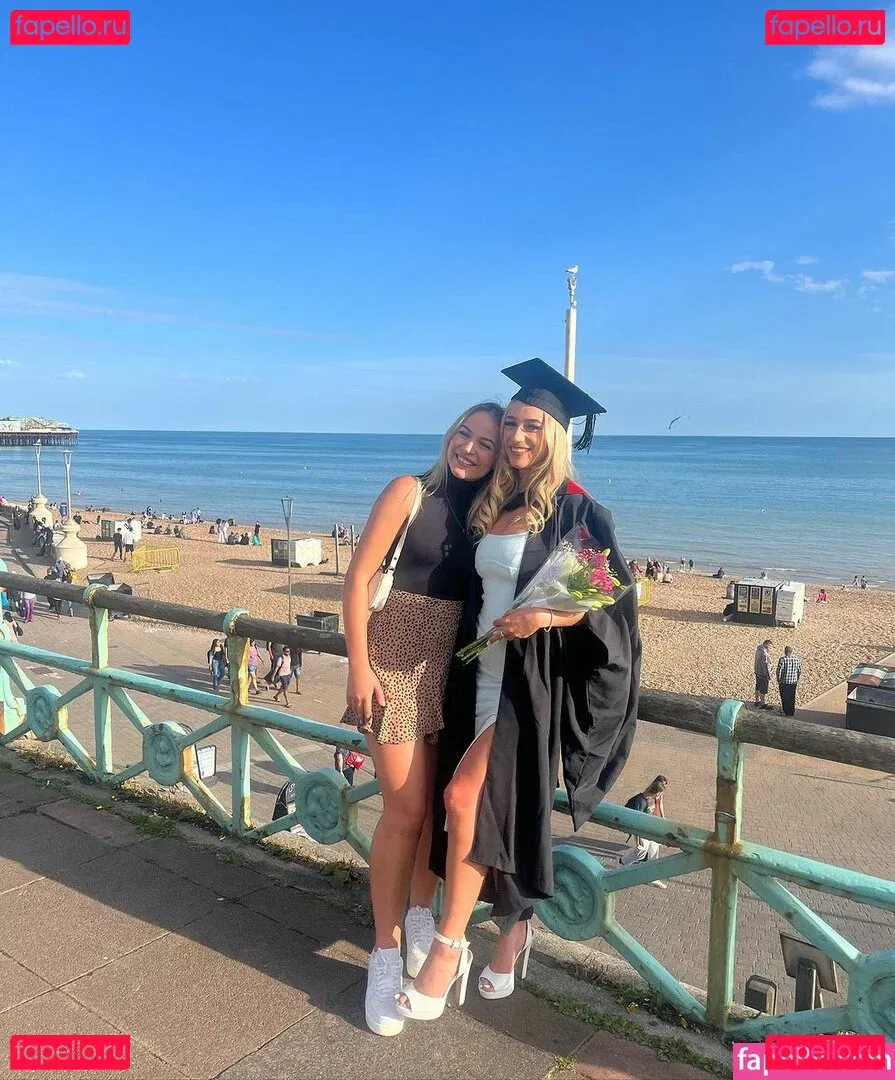 Grace Baker Onlyfans Photo Gallery 