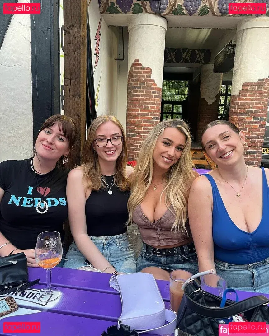 Grace Baker Onlyfans Photo Gallery 