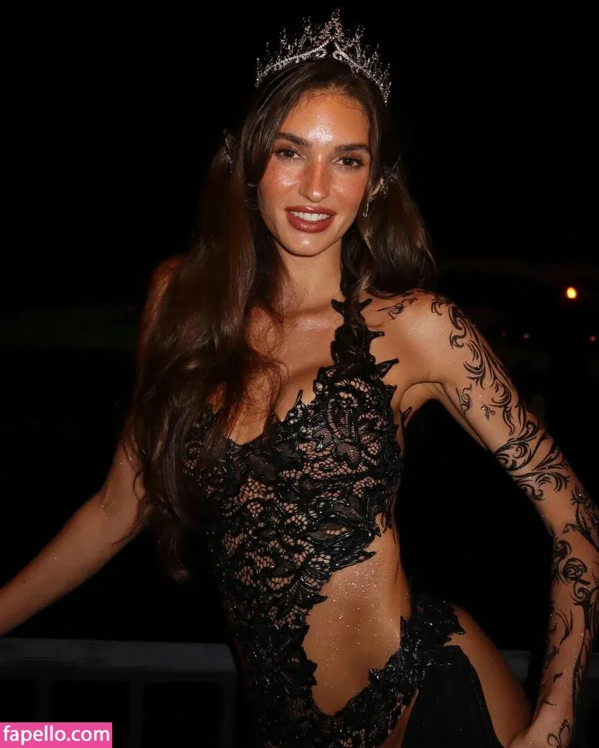 Debbie St Pierre Onlyfans Photo Gallery 