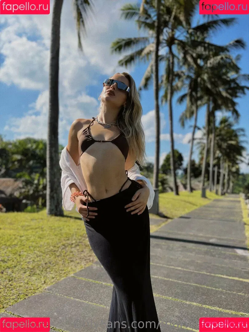 marielafemme Onlyfans Photo Gallery 