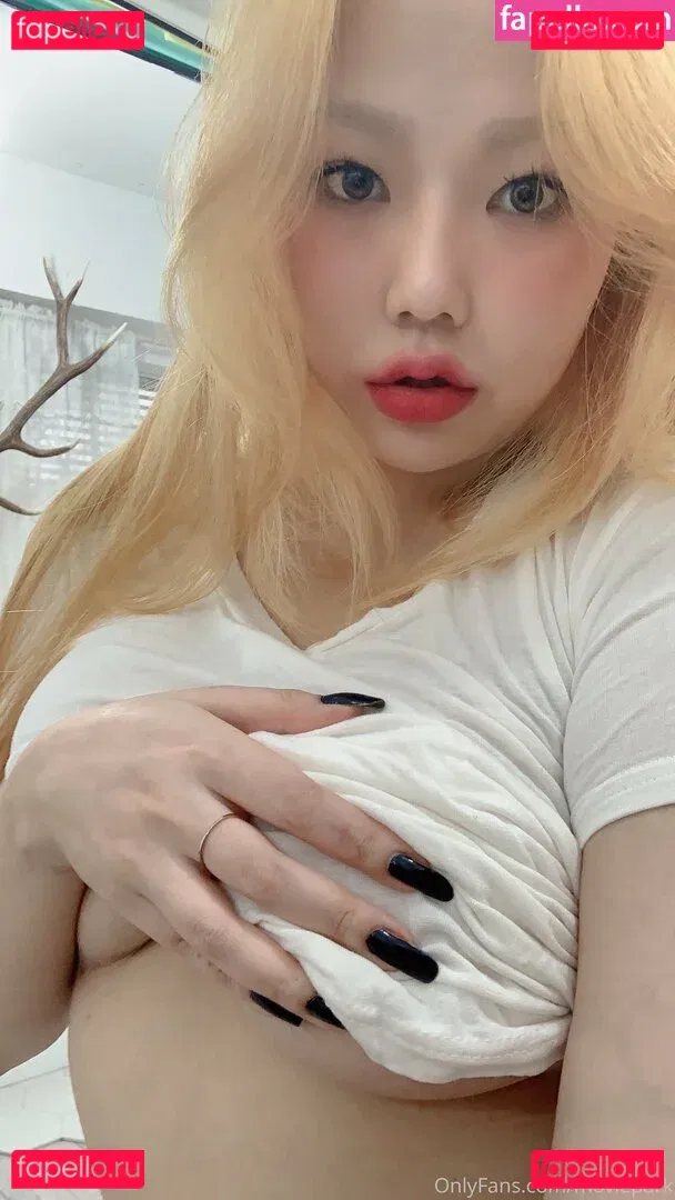 mmmovie_ Onlyfans Photo Gallery 