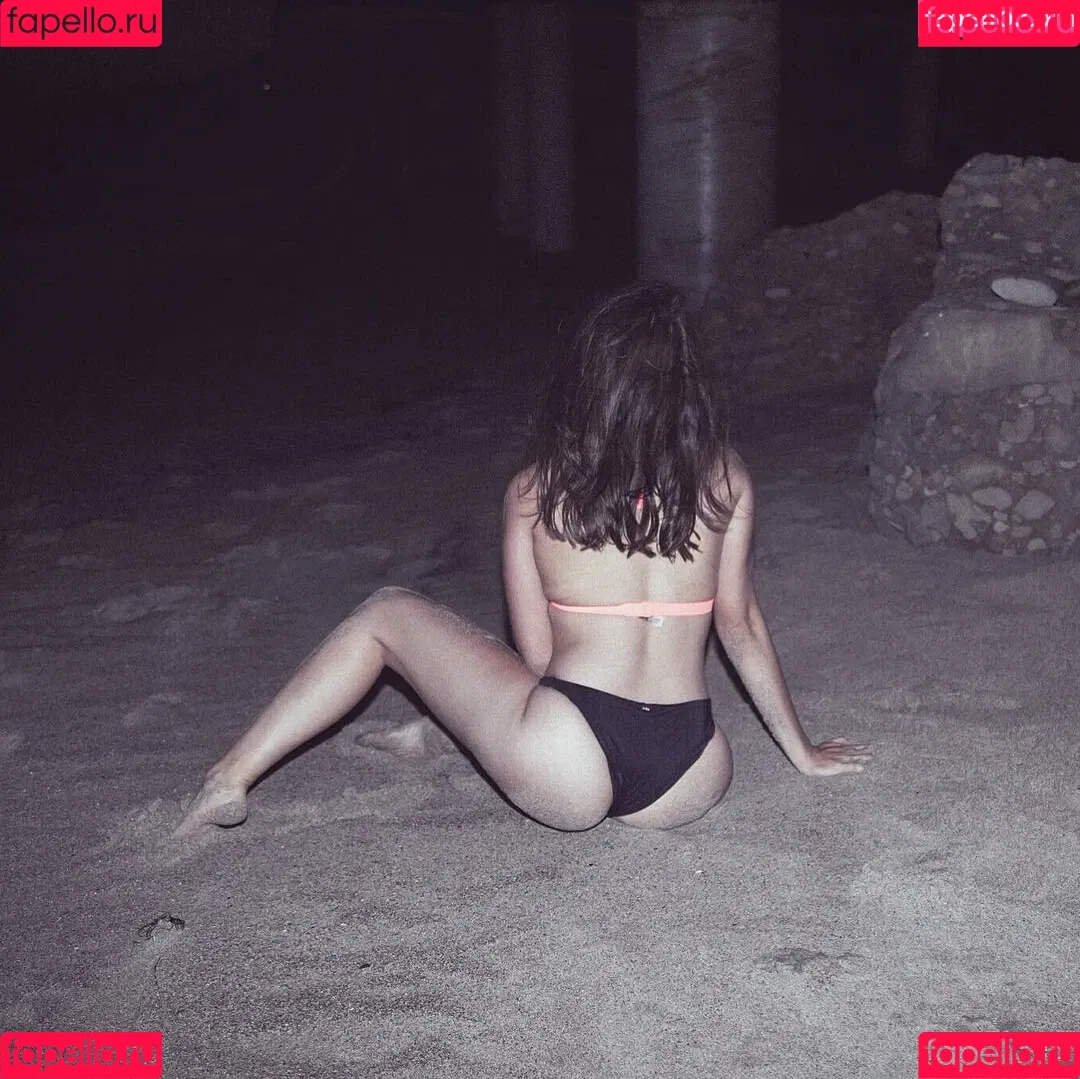 Emelia Hartford Onlyfans Photo Gallery 