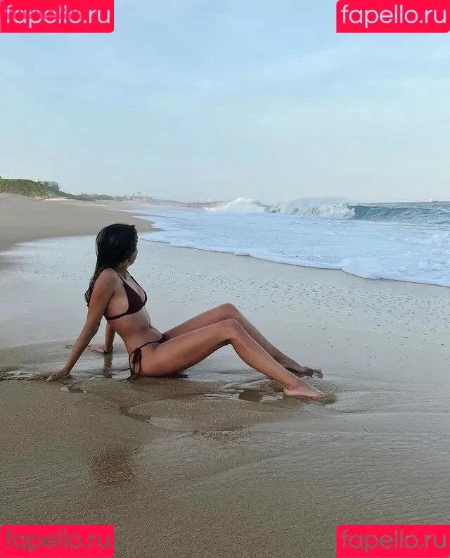 Emelia Hartford Onlyfans Photo Gallery 
