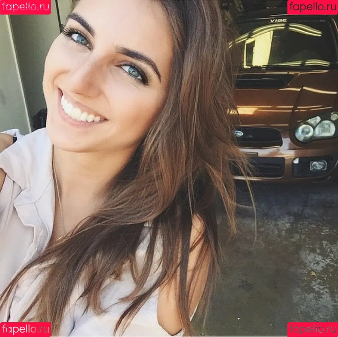 Emelia Hartford Onlyfans Photo Gallery 