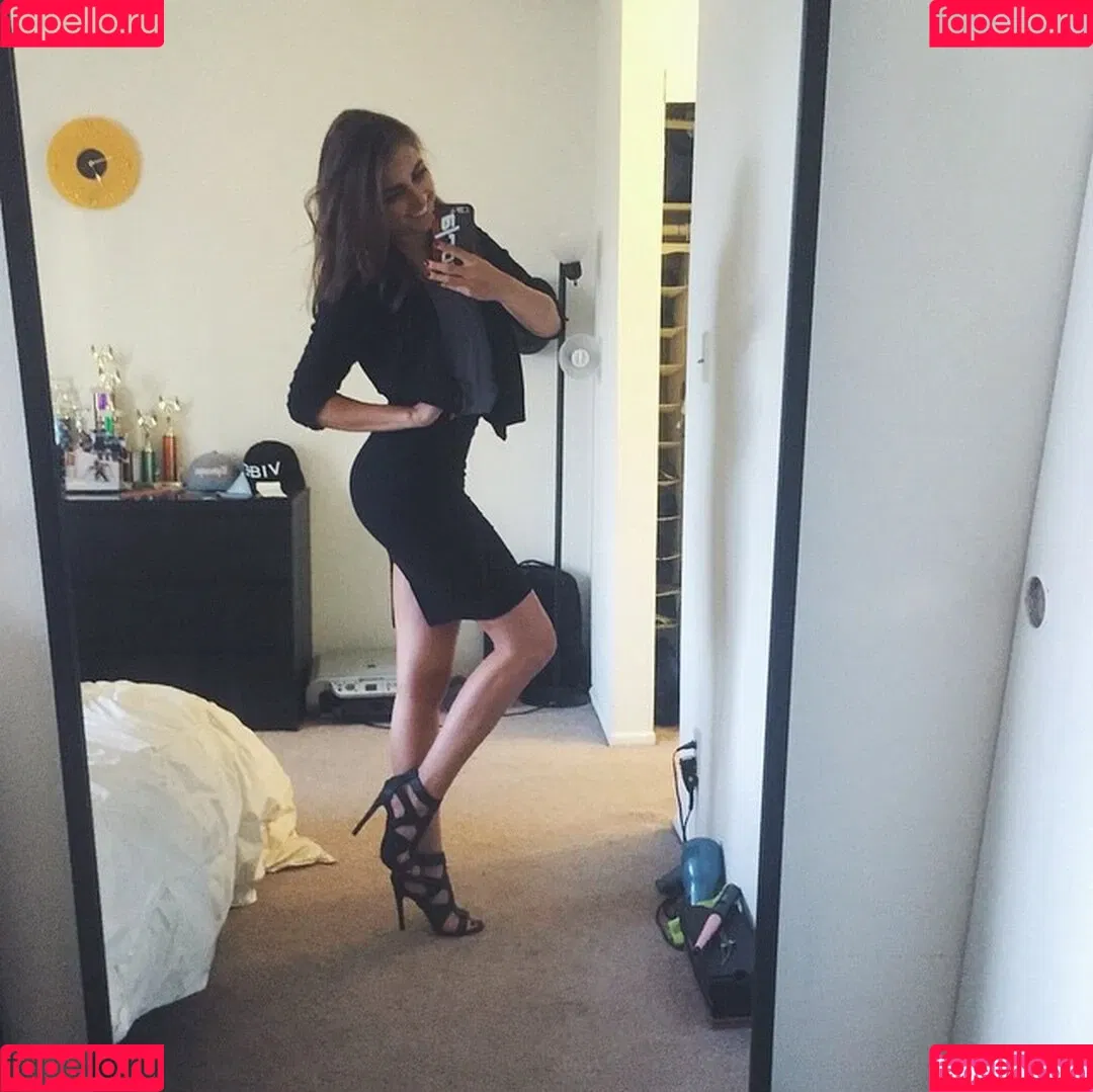 Emelia Hartford Onlyfans Photo Gallery 