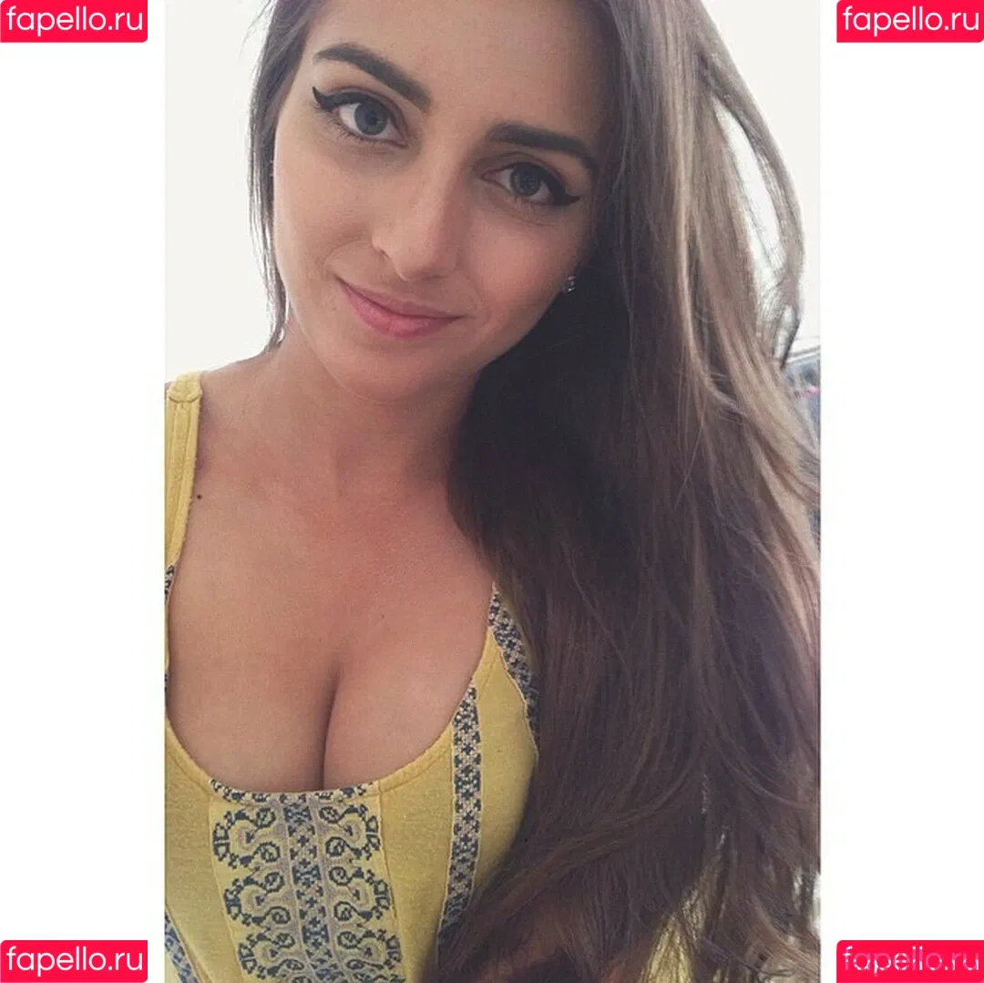 Emelia Hartford Onlyfans Photo Gallery 