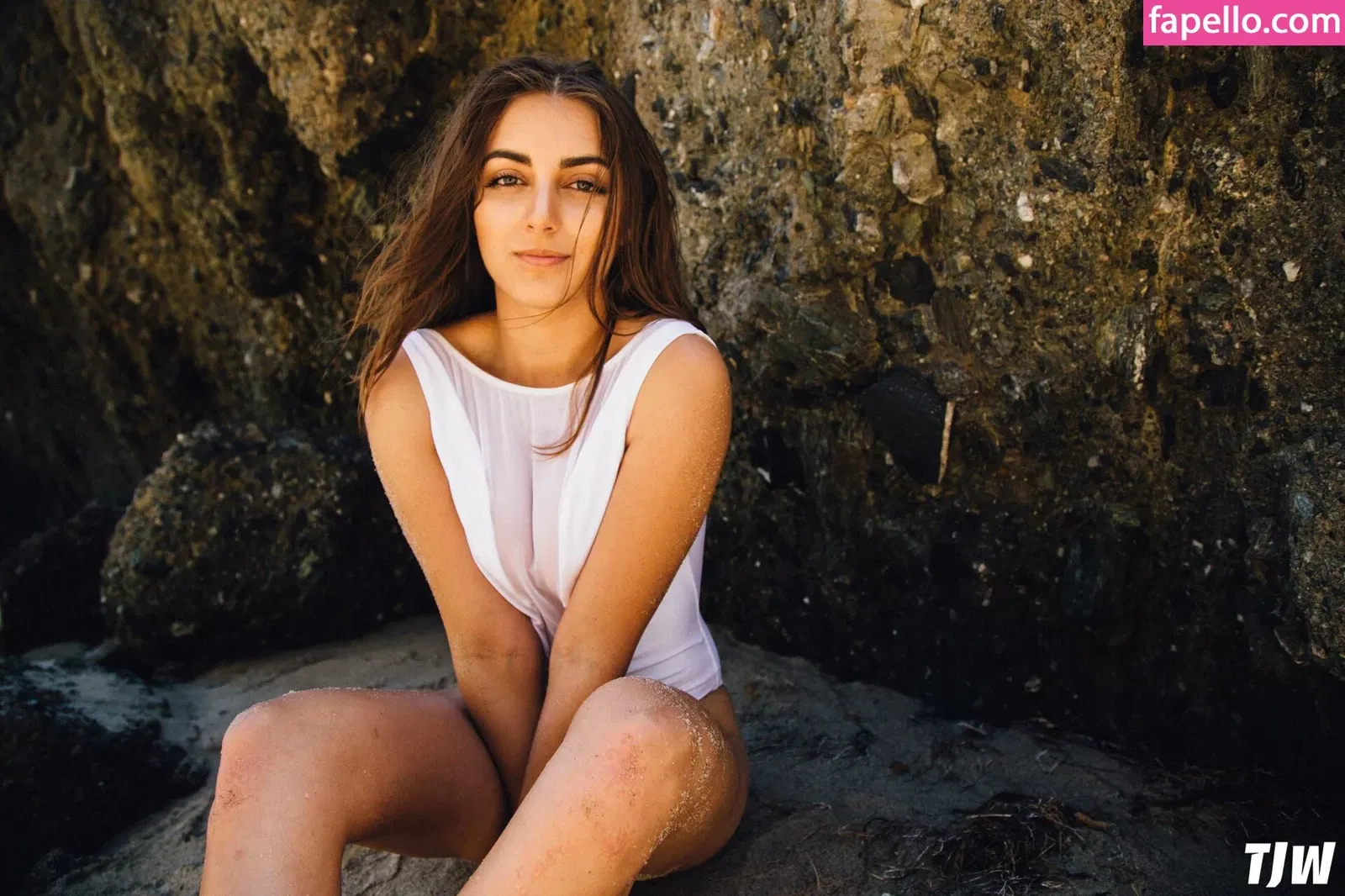 Emelia Hartford Onlyfans Photo Gallery 