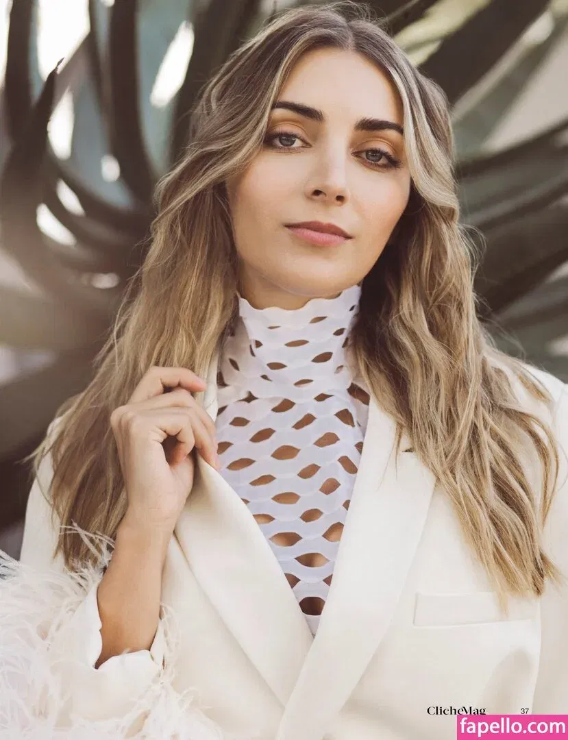 Emelia Hartford Onlyfans Photo Gallery 