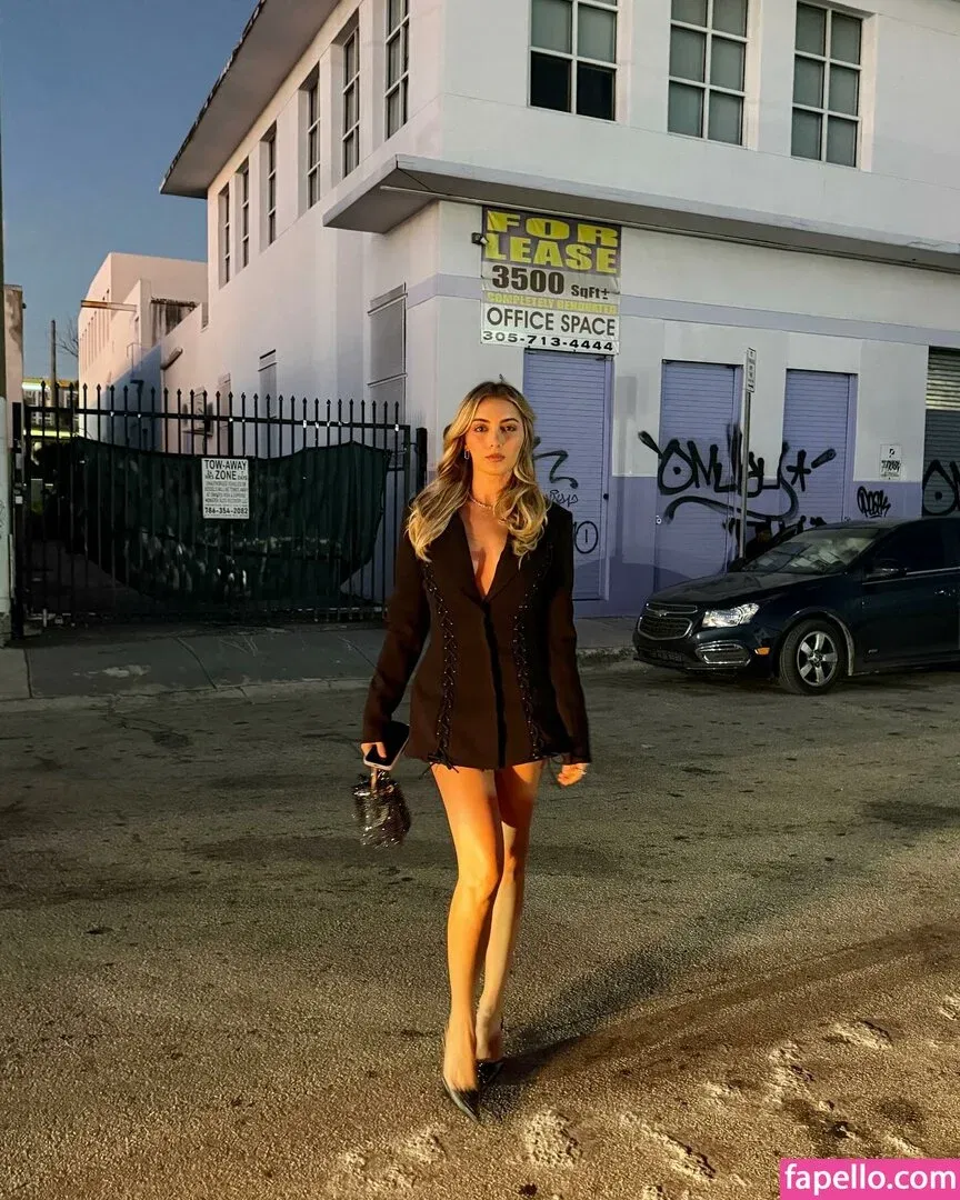 Emelia Hartford Onlyfans Photo Gallery 