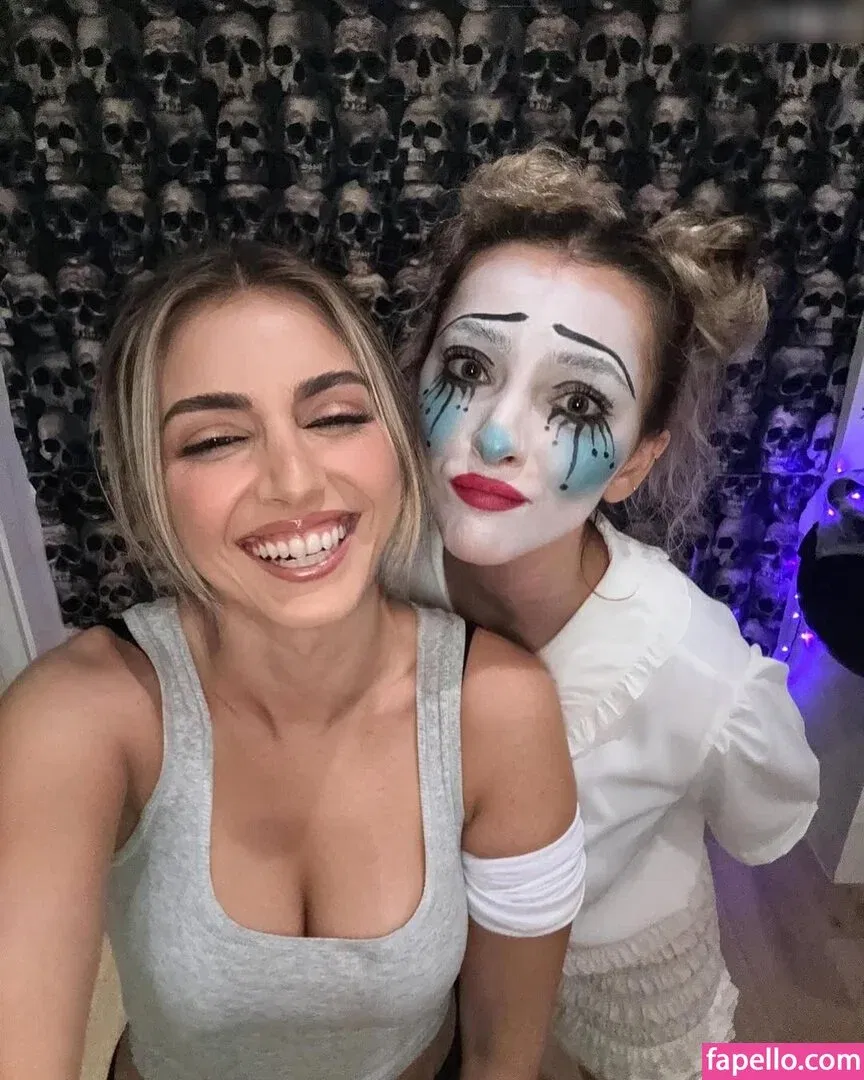 Emelia Hartford Onlyfans Photo Gallery 