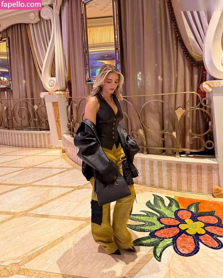 Emelia Hartford Onlyfans Photo Gallery 