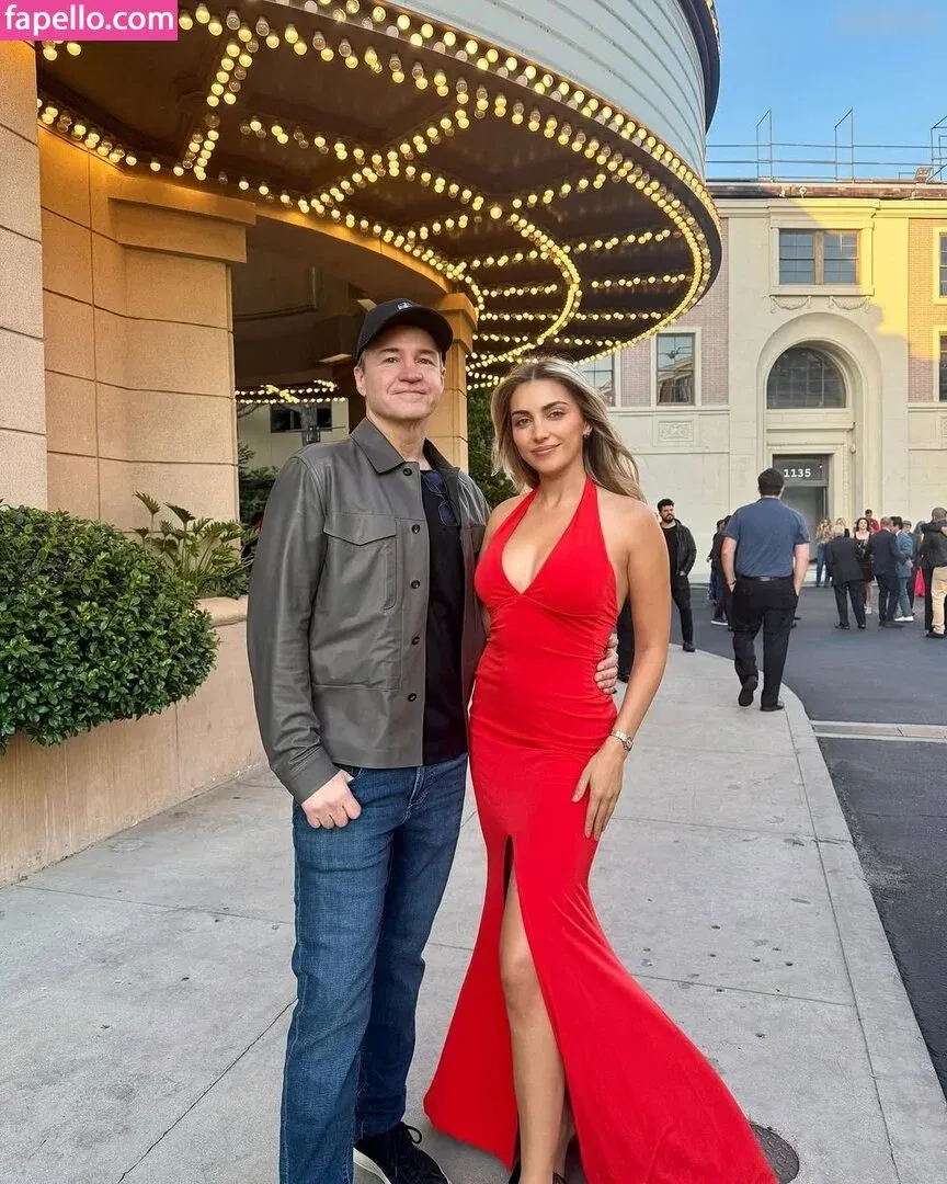 Emelia Hartford Onlyfans Photo Gallery 