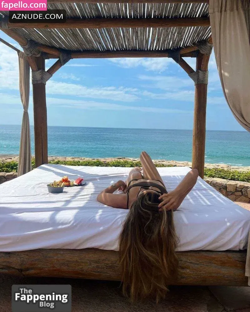 Emelia Hartford Onlyfans Photo Gallery 