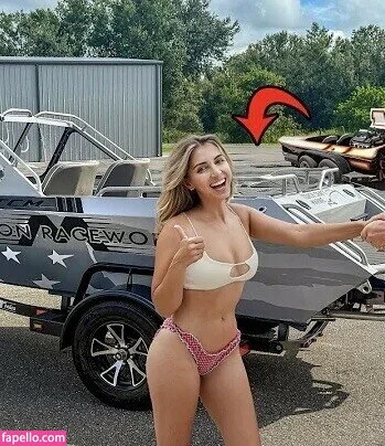 Emelia Hartford Onlyfans Photo Gallery 