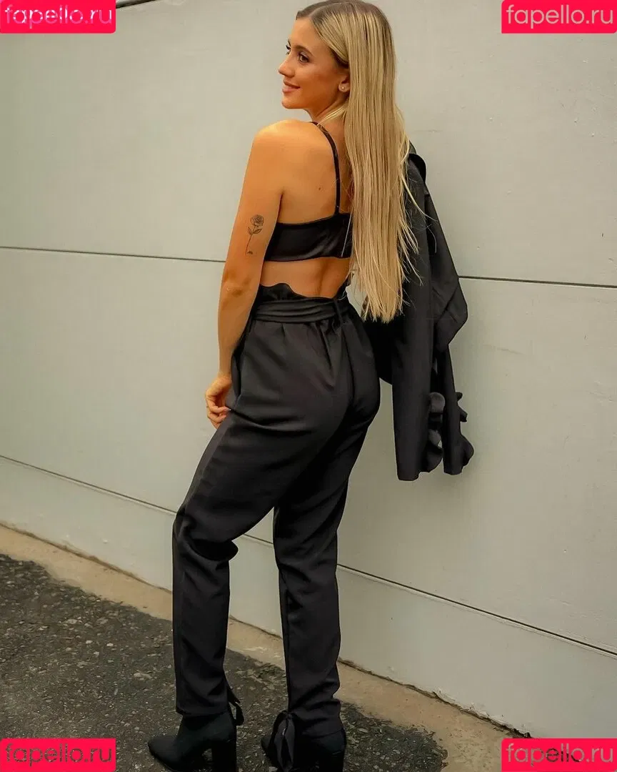 Morena Beltrán Onlyfans Photo Gallery 