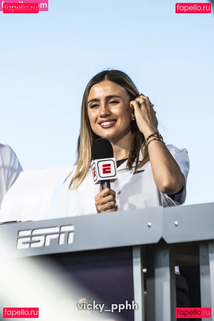 Morena Beltrán Onlyfans Photo Gallery 