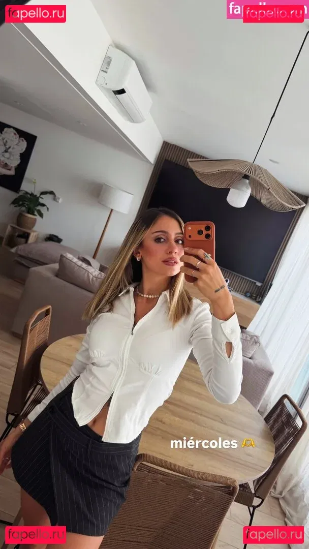 Morena Beltrán Onlyfans Photo Gallery 