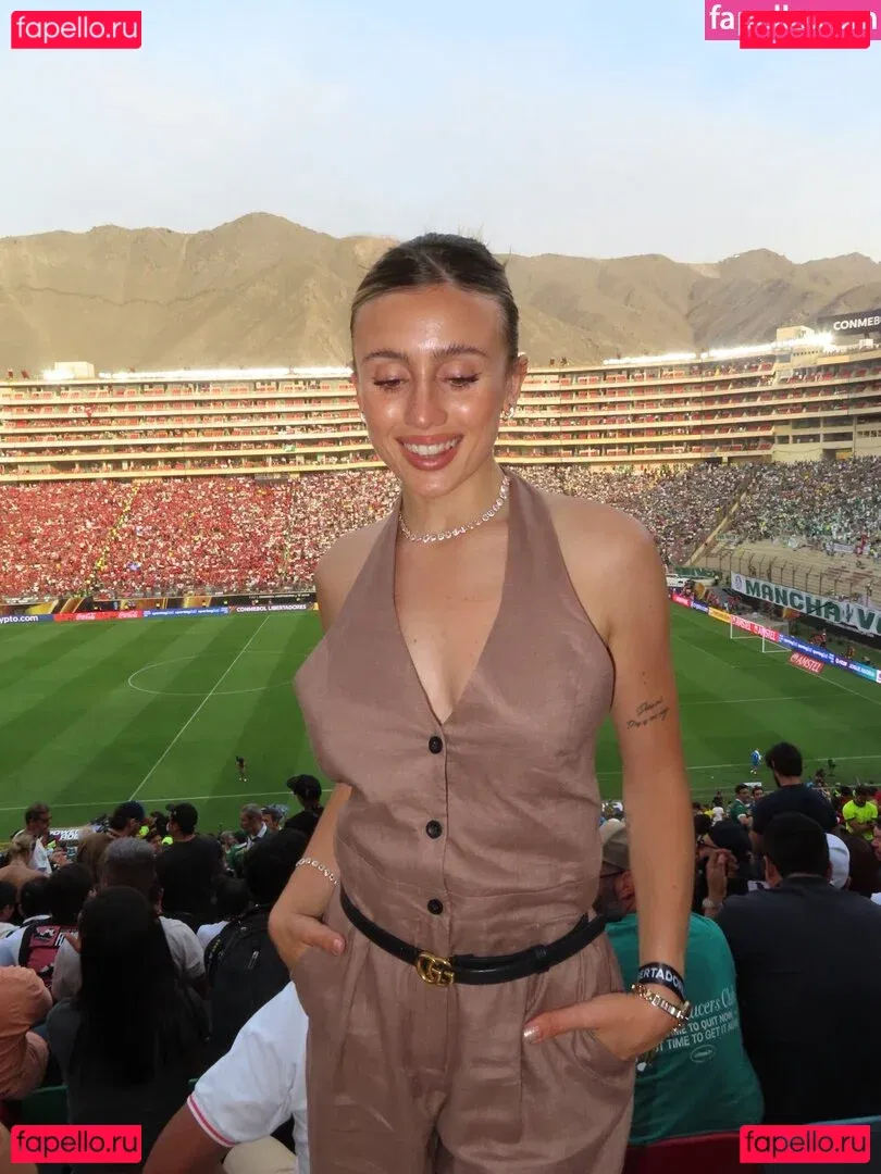 Morena Beltrán Onlyfans Photo Gallery 