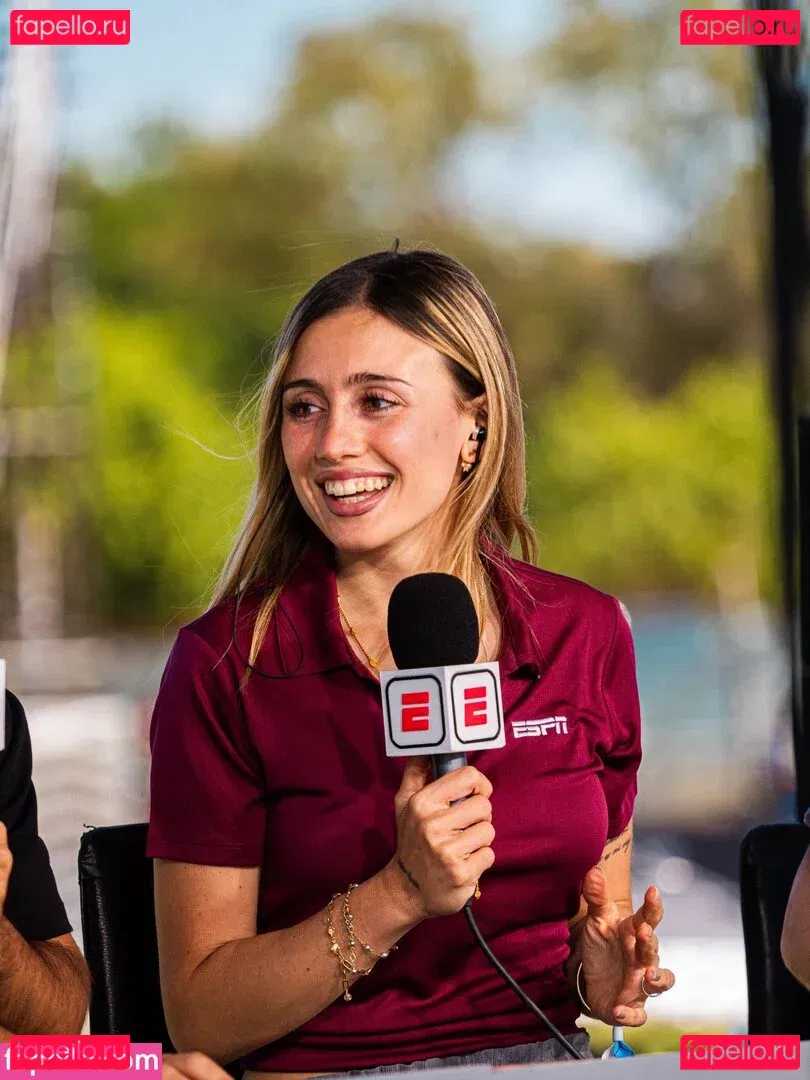 Morena Beltrán Onlyfans Photo Gallery 