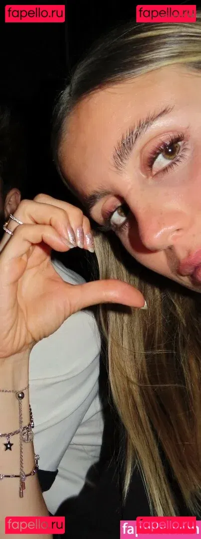 Morena Beltrán Onlyfans Photo Gallery 