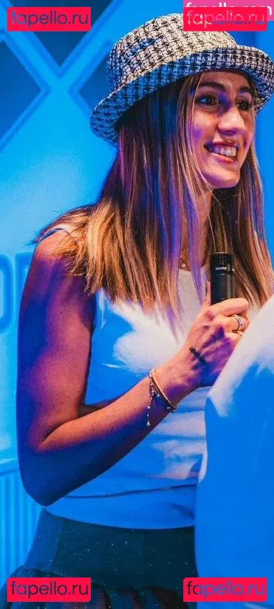 Morena Beltrán Onlyfans Photo Gallery 