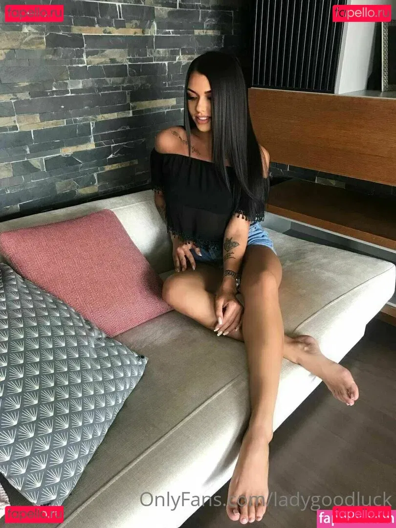 ladygoodluck Onlyfans Photo Gallery 