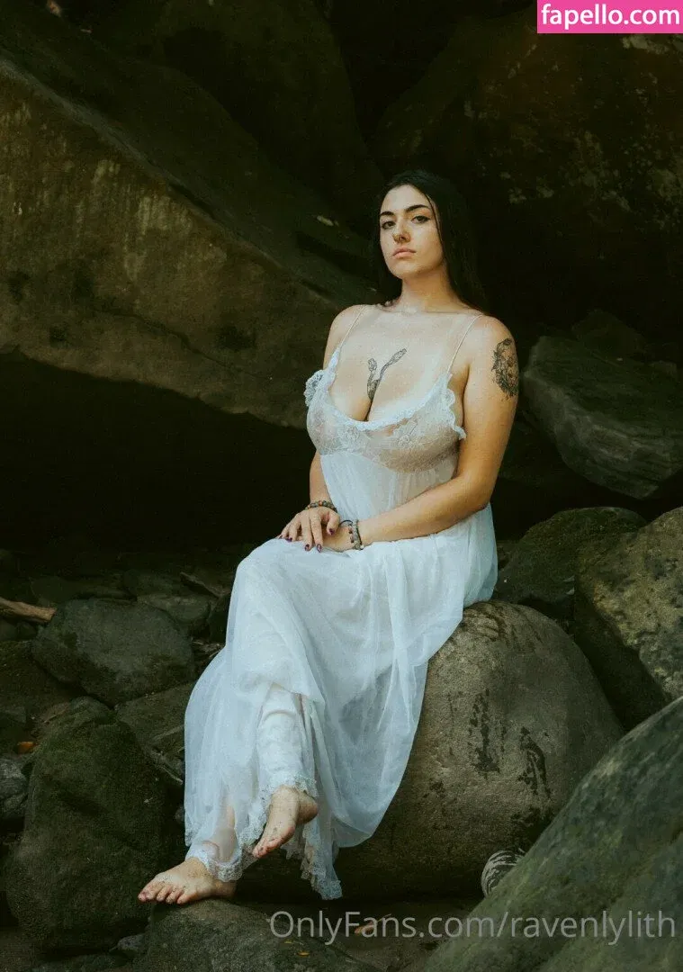 ravenlylith Onlyfans Photo Gallery 