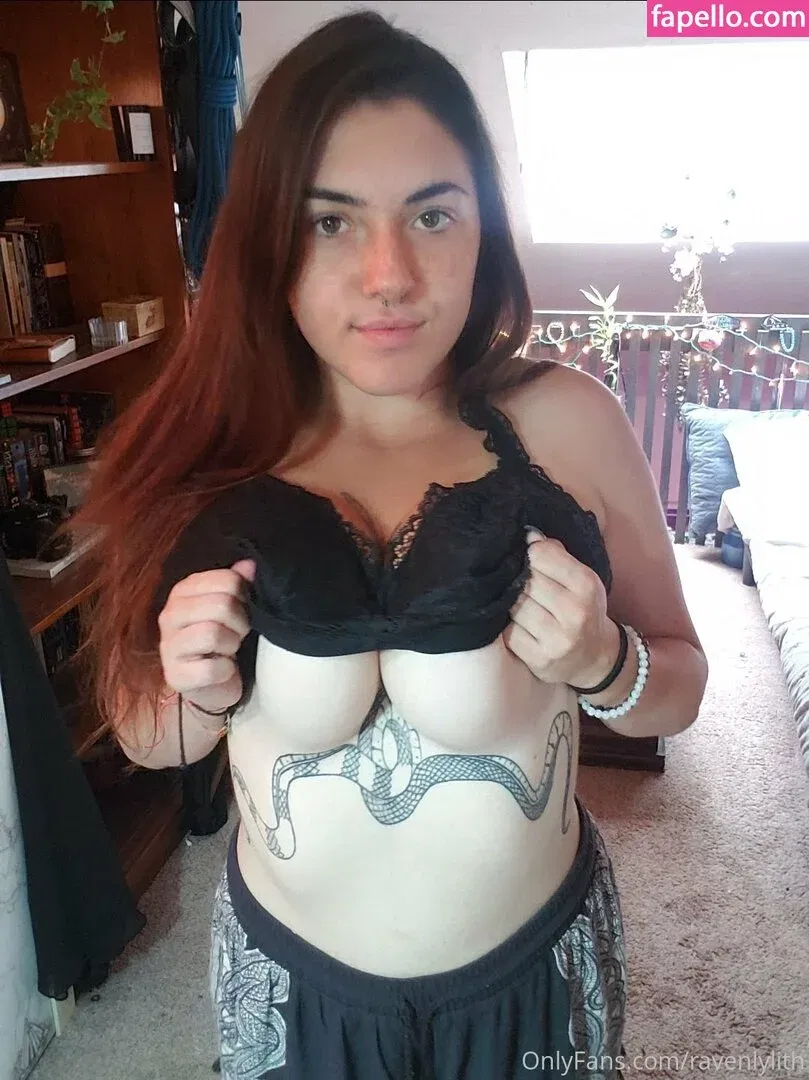 ravenlylith Onlyfans Photo Gallery 