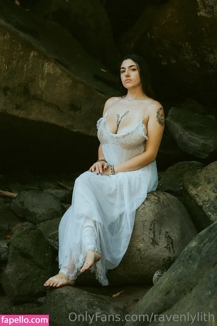 ravenlylith Onlyfans Photo Gallery 