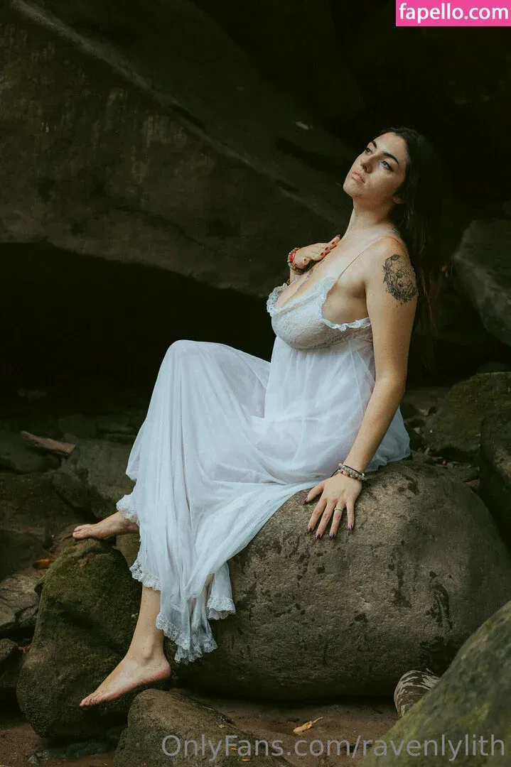 ravenlylith Onlyfans Photo Gallery 