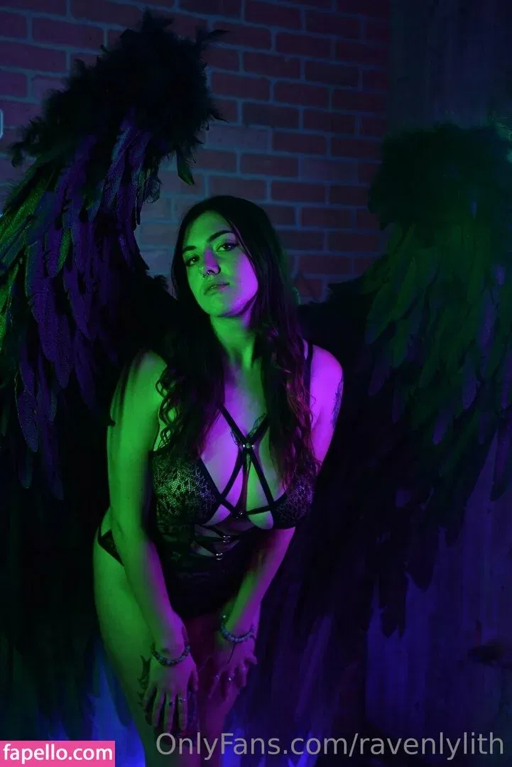 ravenlylith Onlyfans Photo Gallery 