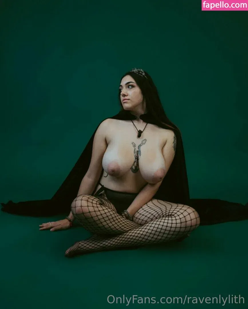 ravenlylith Onlyfans Photo Gallery 