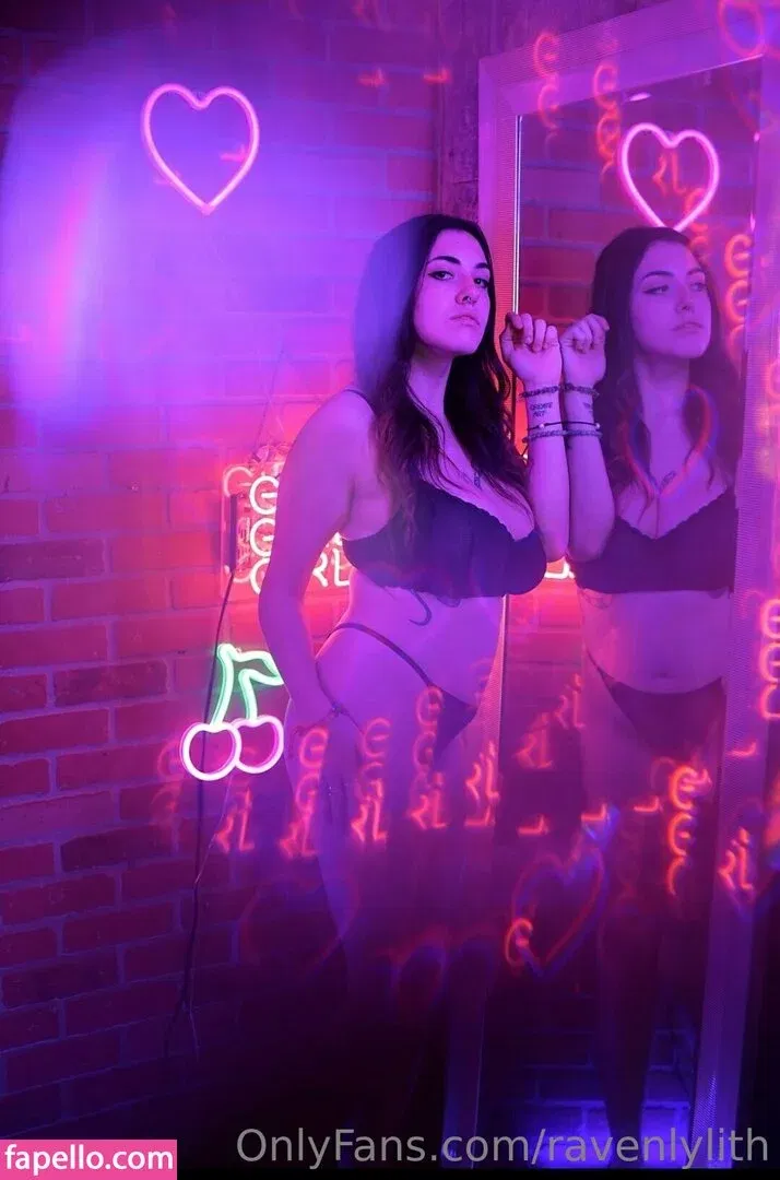 ravenlylith Onlyfans Photo Gallery 