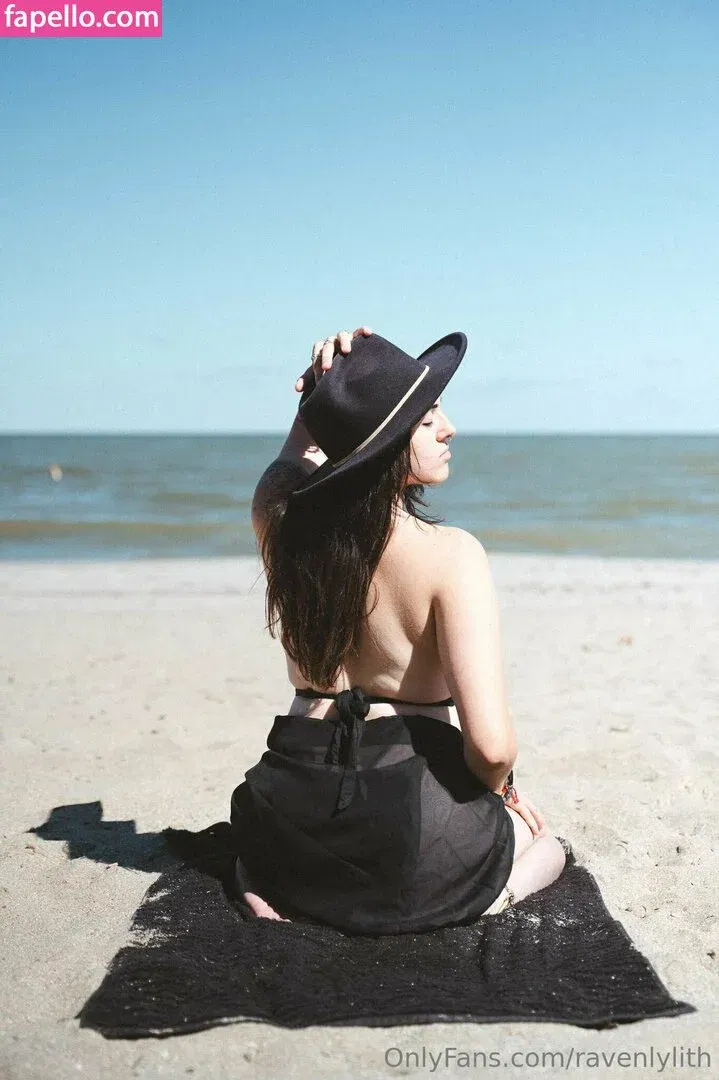 ravenlylith Onlyfans Photo Gallery 